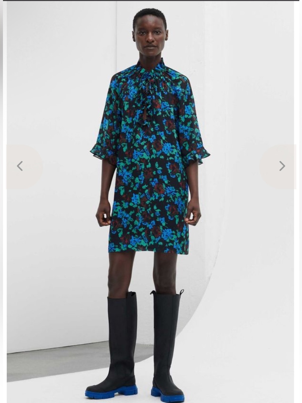 Ganni Printed Light Crepe Mini Dress Meadow Azure Blue Ruffle Neckline Size 38